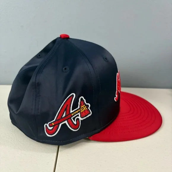New Era Atlanta Braves Spring Satin 59FIFTY Fitted Hat Baseball Cap Adult 7 1/4 - Picture 5 of 8